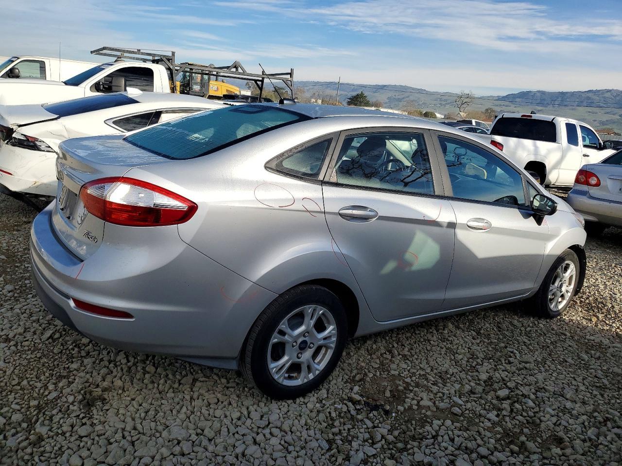 2016 FORD Fiesta