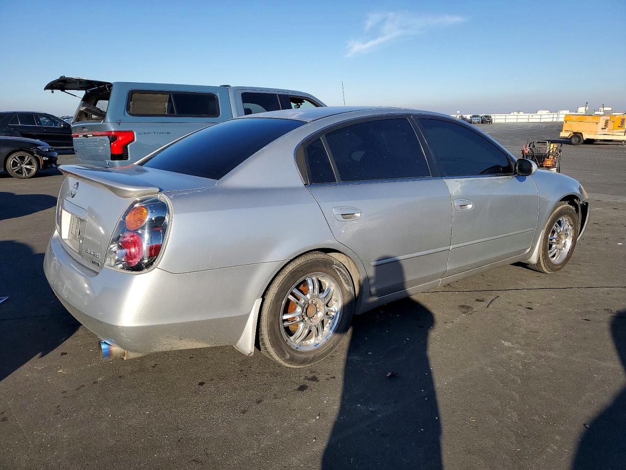 2002 NISSAN ALTIMA