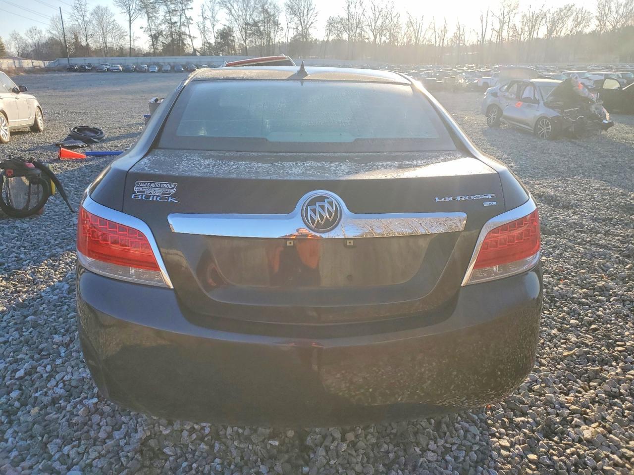 2010 BUICK LACROSSE