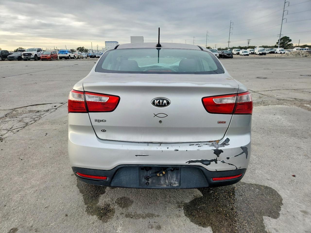 2015 KIA RIO