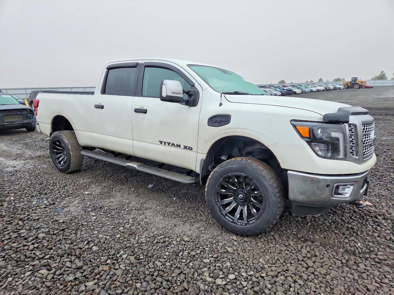 2016 NISSAN Titan