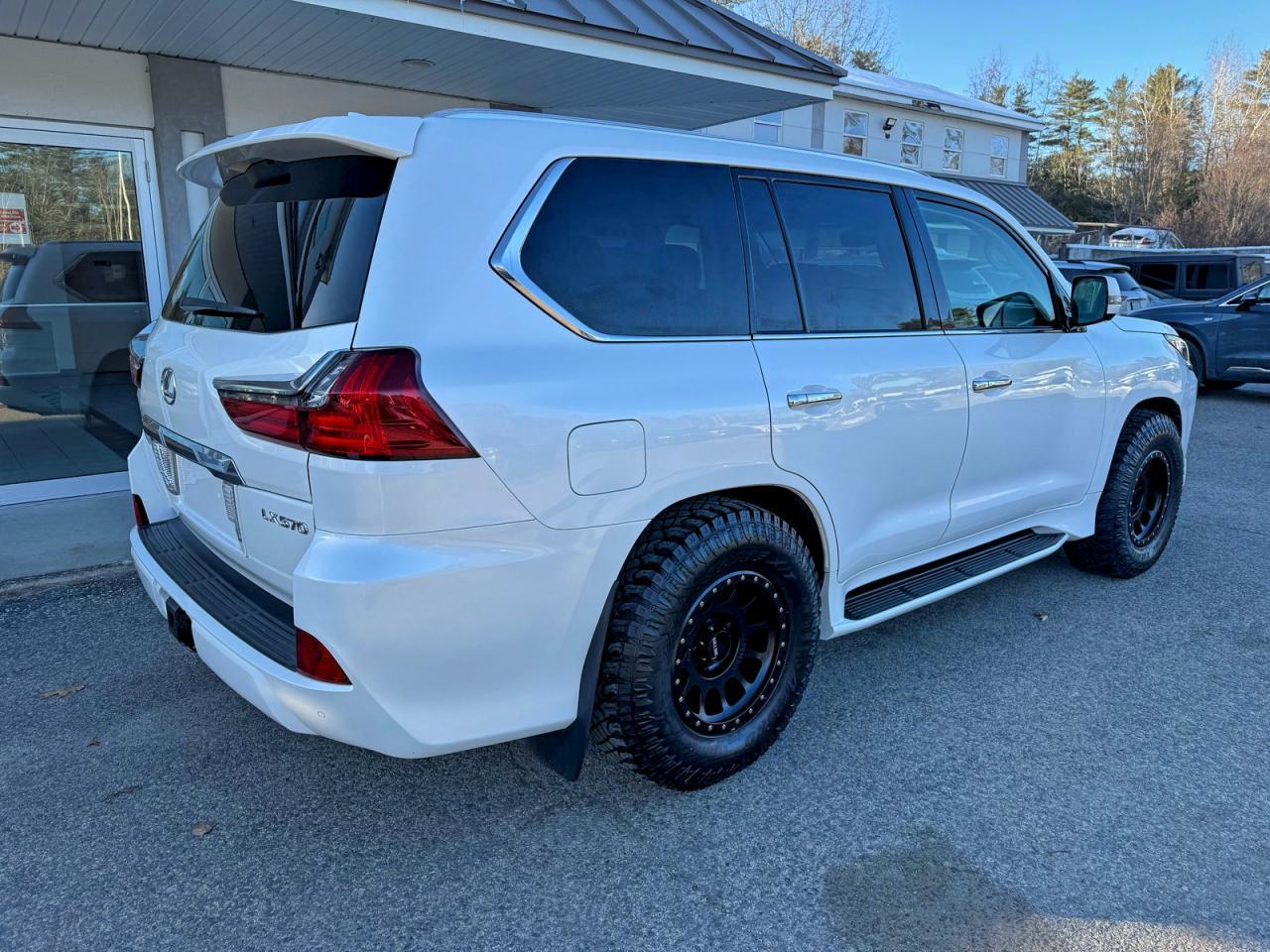 2017 LEXUS LX 570
