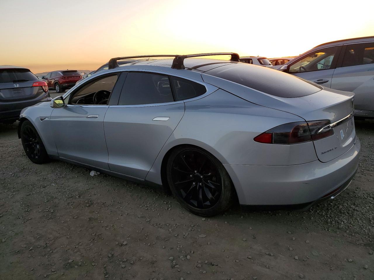 2013 TESLA MODEL S