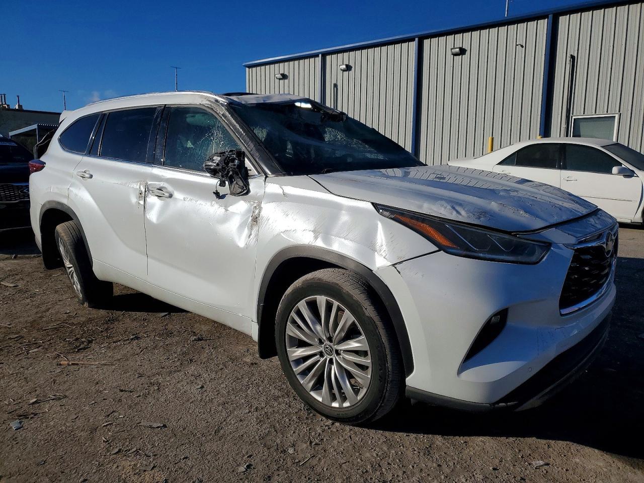 2023 TOYOTA HIGHLANDER