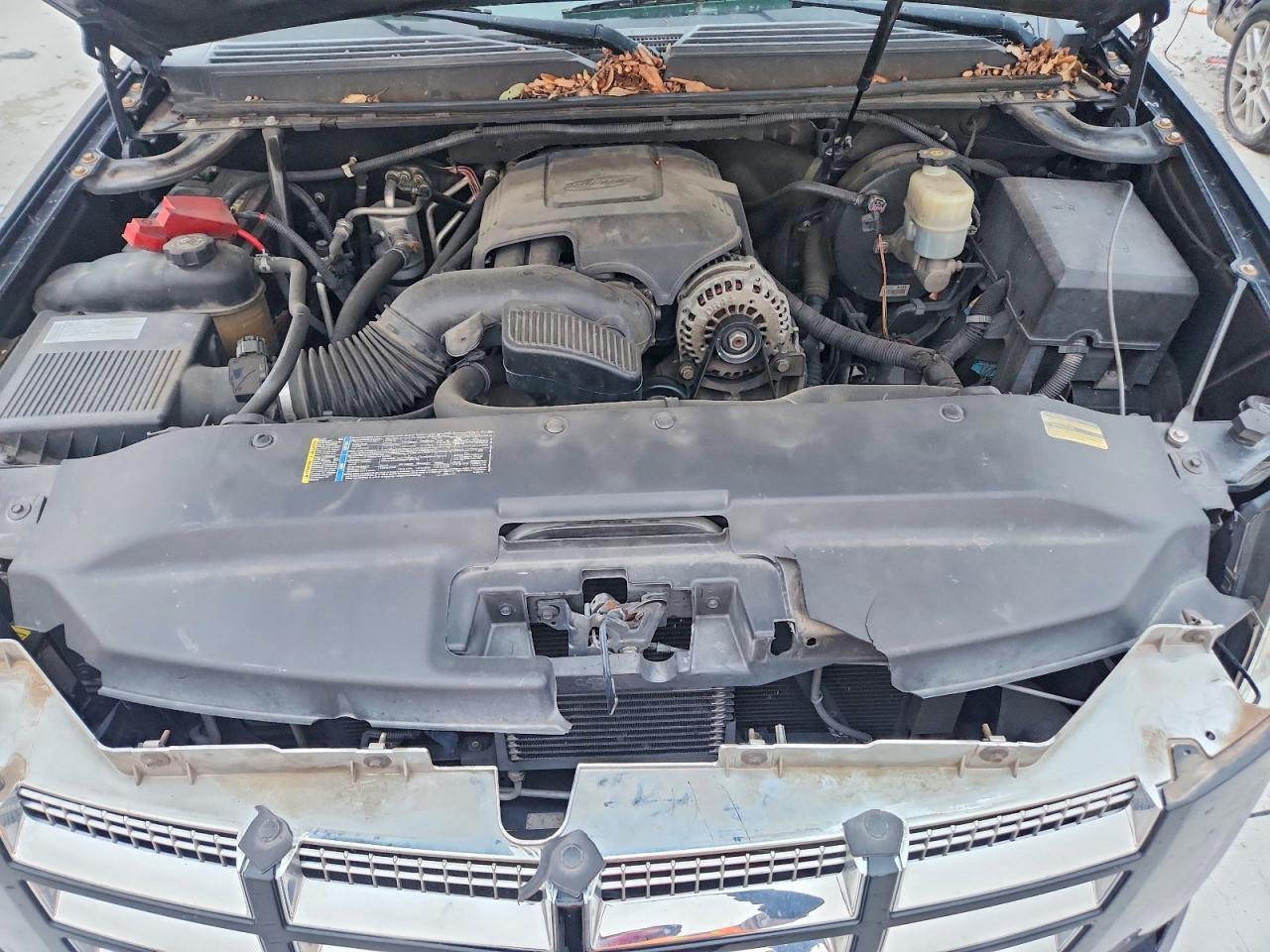 2010 CADILLAC ESCALADE