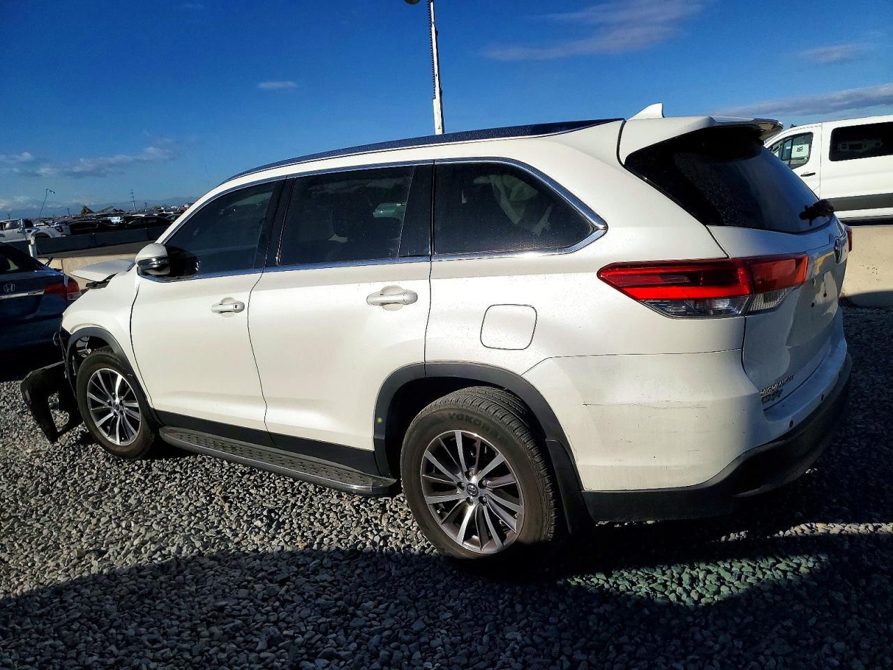 2019 TOYOTA HIGHLANDER