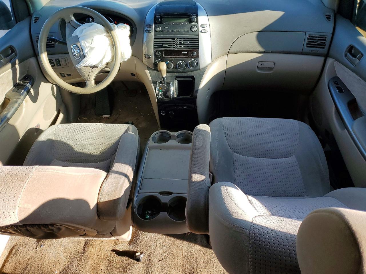 2008 TOYOTA SIENNA