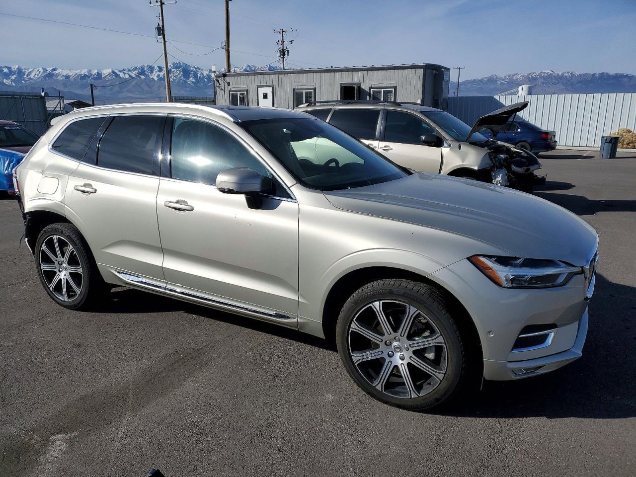2018 VOLVO XC60