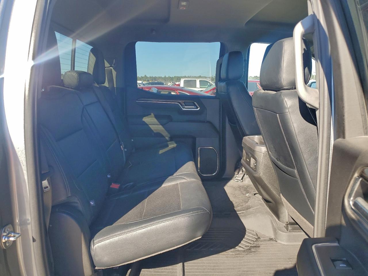 2025 CHEVROLET Silverado