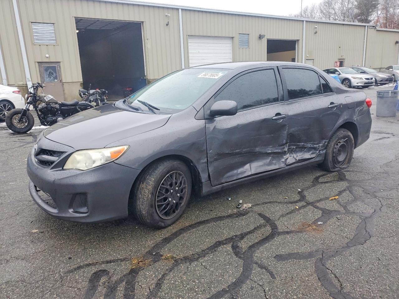 2011 TOYOTA COROLLA