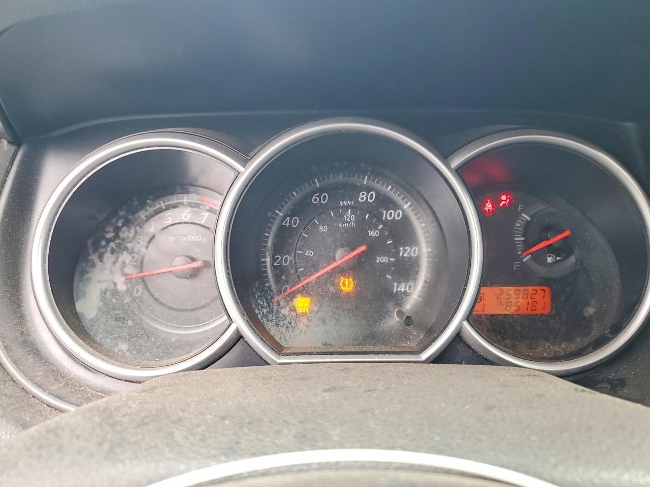 2011 NISSAN VERSA