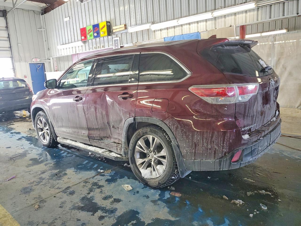2015 TOYOTA HIGHLANDER