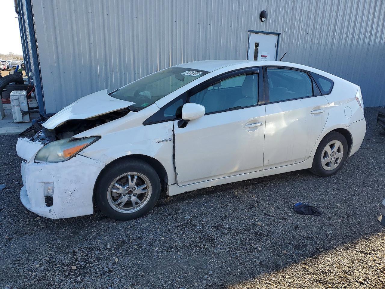 2011 TOYOTA PRIUS