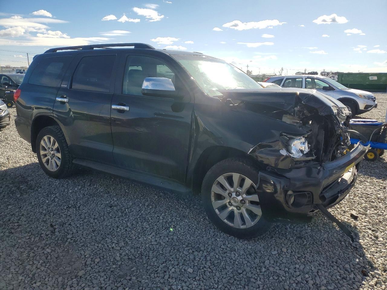 2010 TOYOTA Sequoia