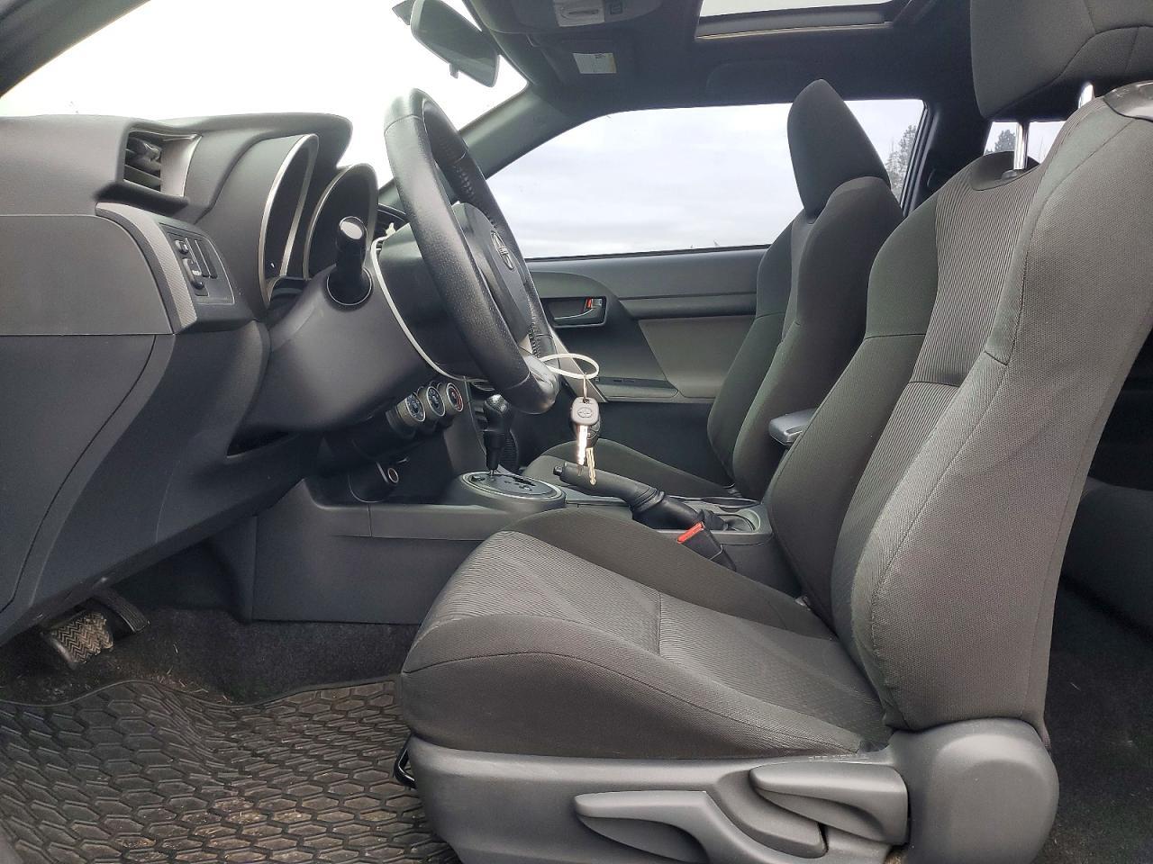 2011 TOYOTA SCION