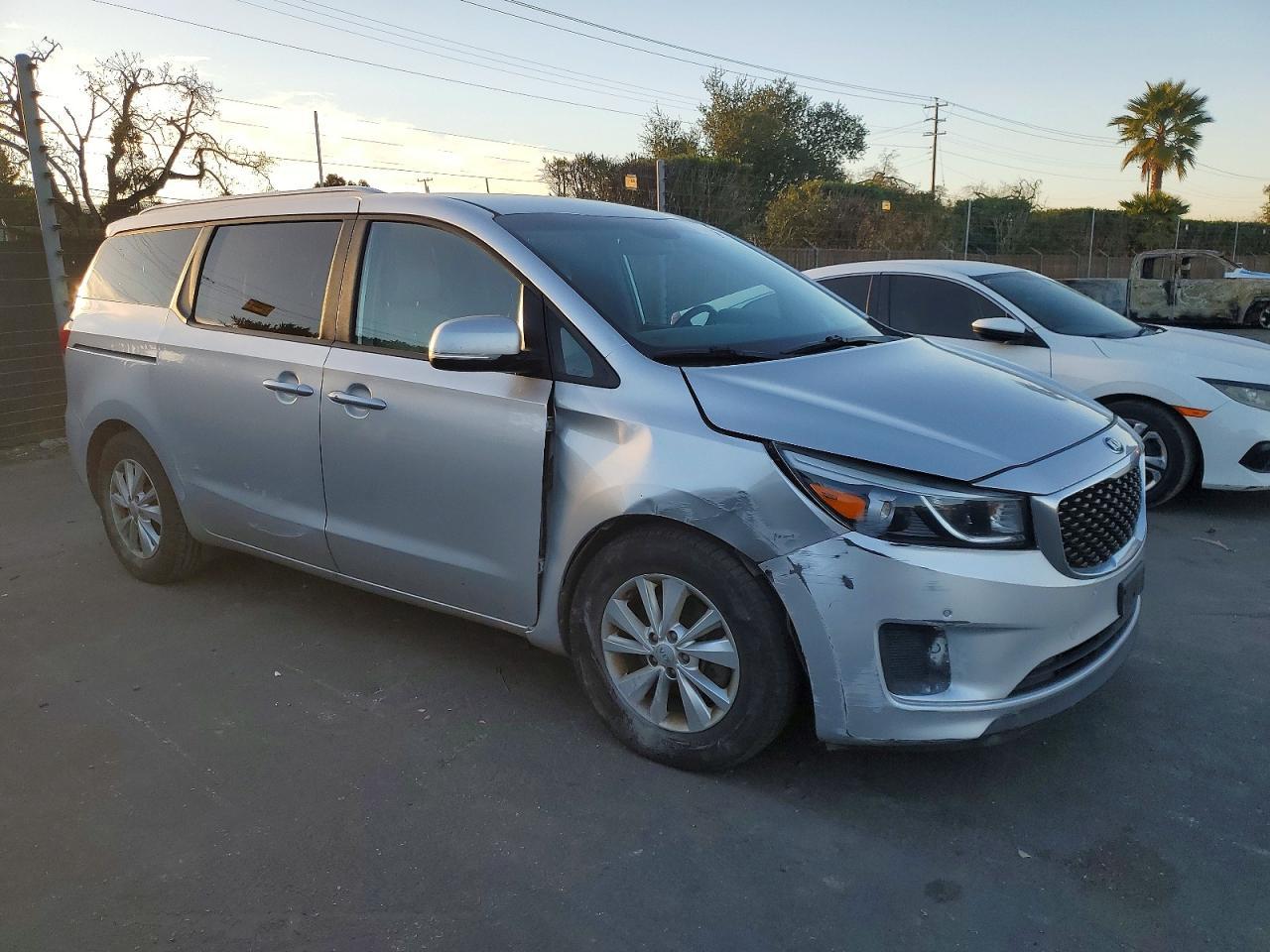 2017 KIA SEDONA