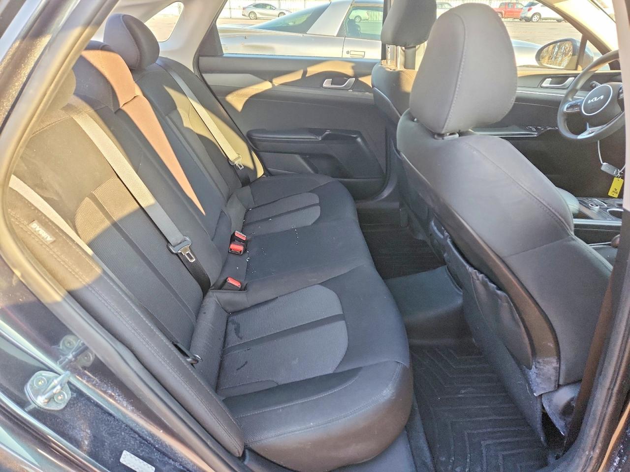 2022 KIA K5
