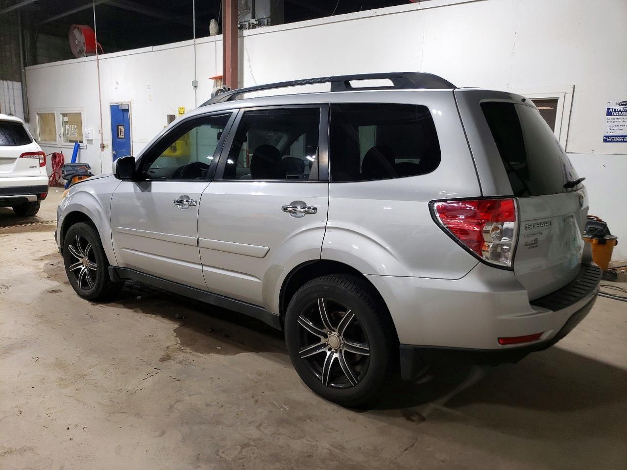 2010 SUBARU FORESTER