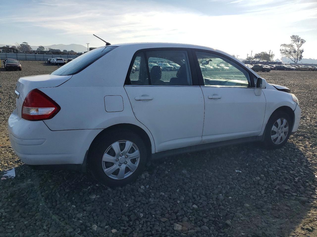 2008 NISSAN VERSA