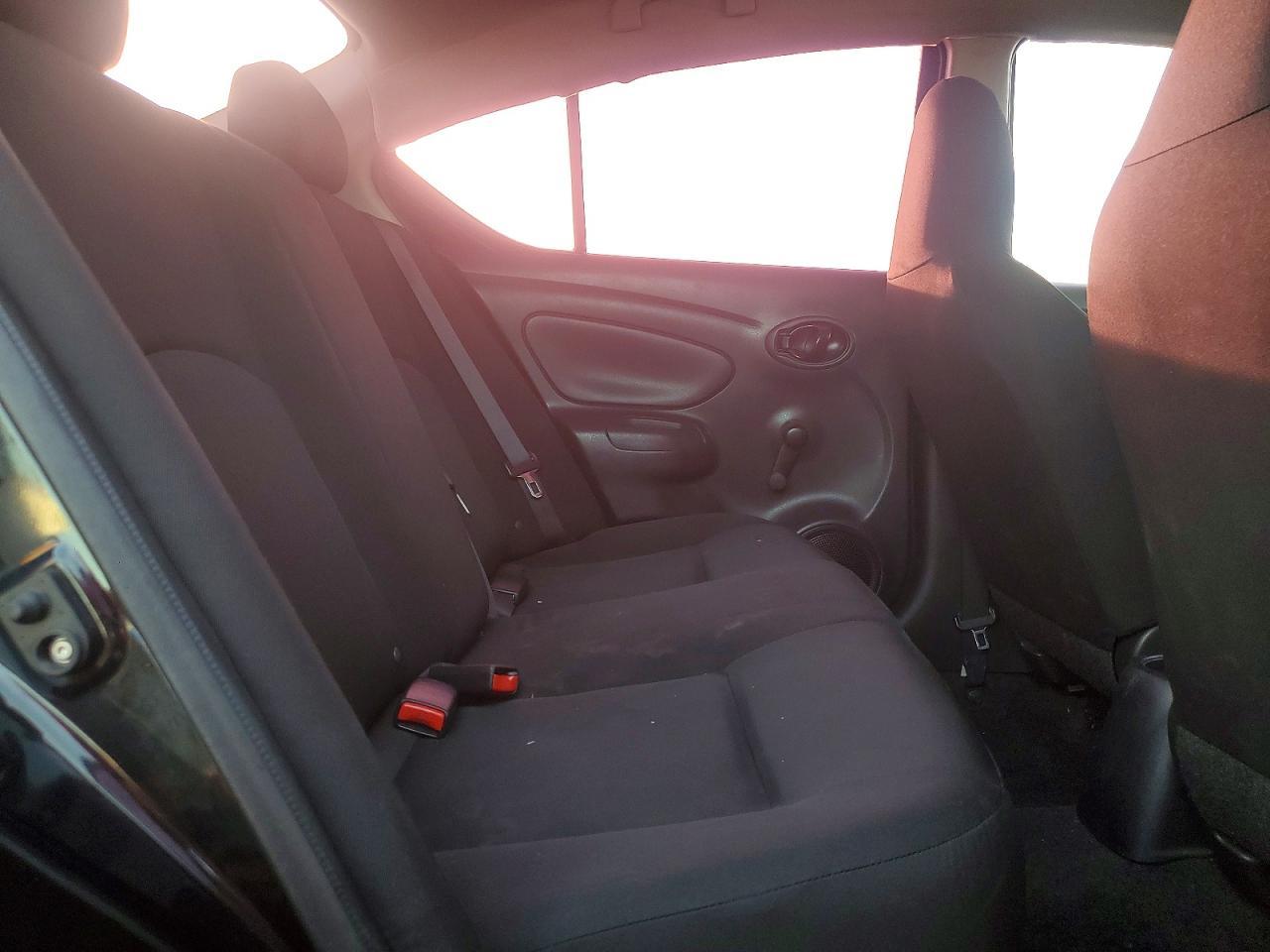2016 NISSAN VERSA