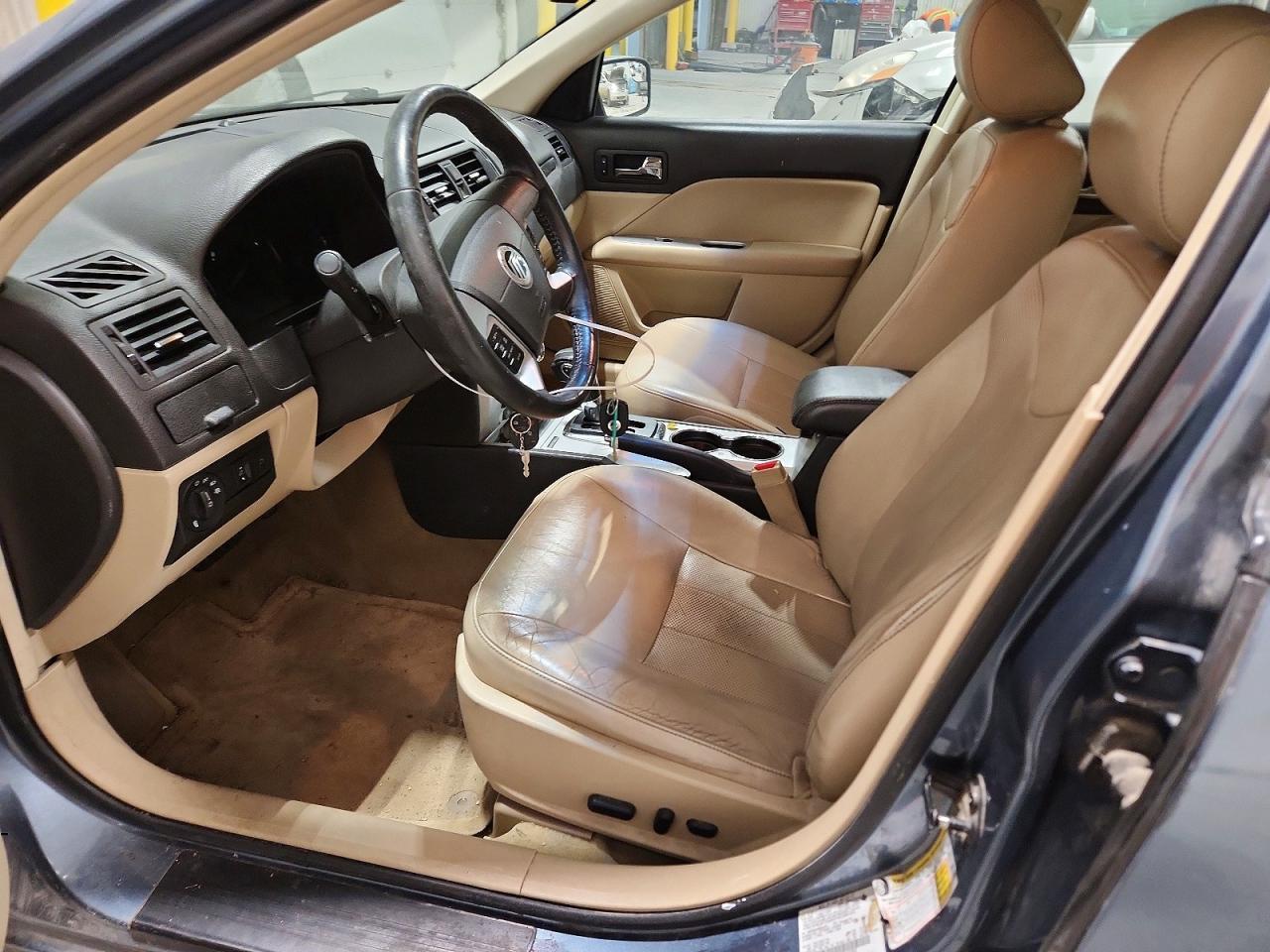 2011 MERCURY Milan