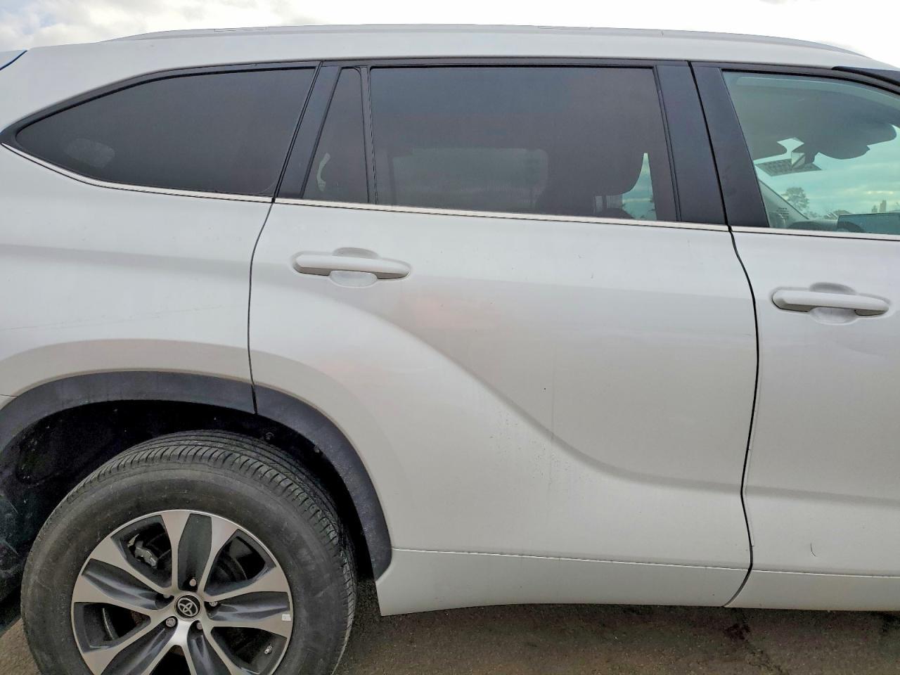 2023 TOYOTA HIGHLANDER