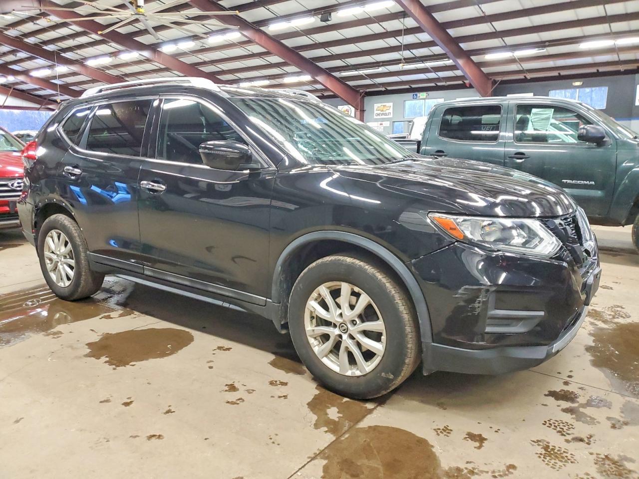 2017 NISSAN ROGUE