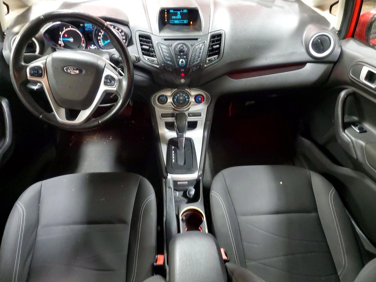 2015 FORD Fiesta