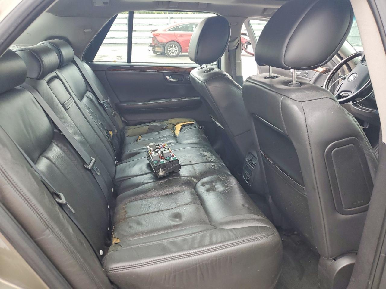 2010 CADILLAC DTS