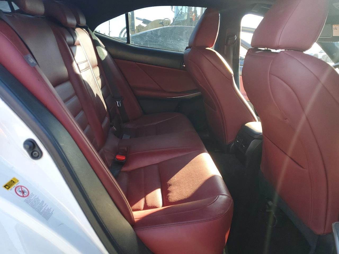 2016 LEXUS IS 200t