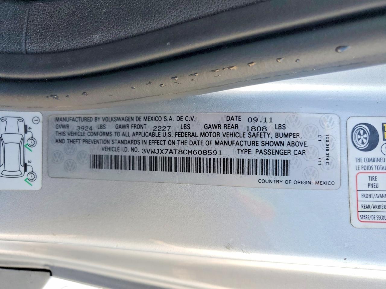 2012 VOLKSWAGEN Beetle