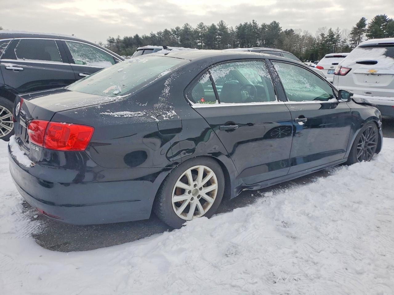 2013 VOLKSWAGEN JETTA