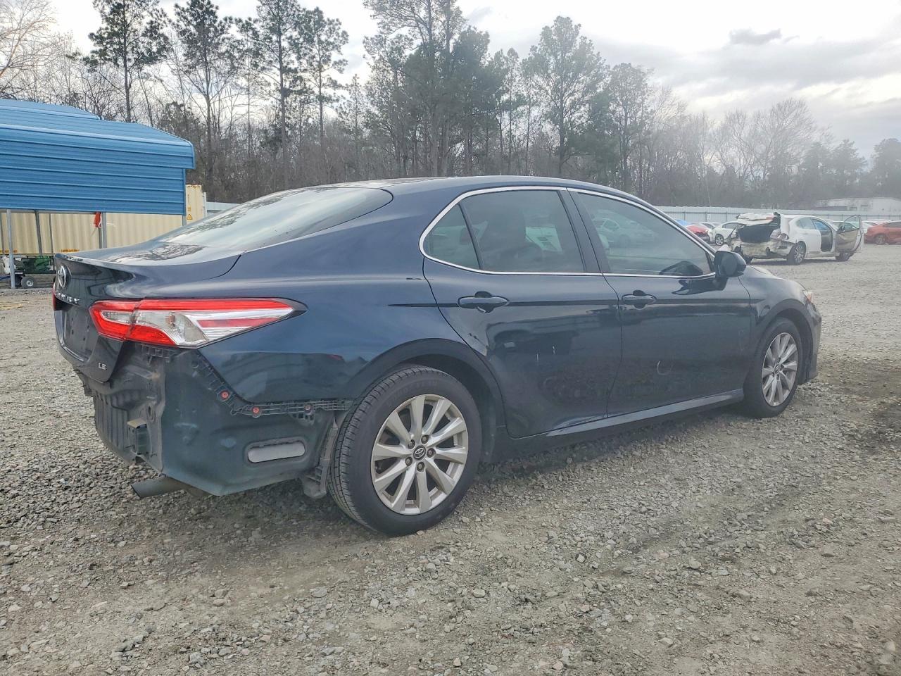 2018 TOYOTA CAMRY