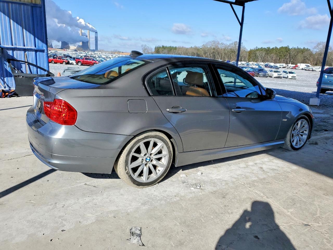 2011 BMW 3 SERIES