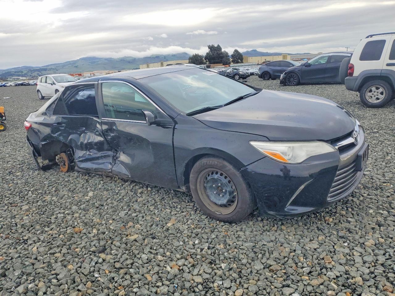 2016 TOYOTA CAMRY