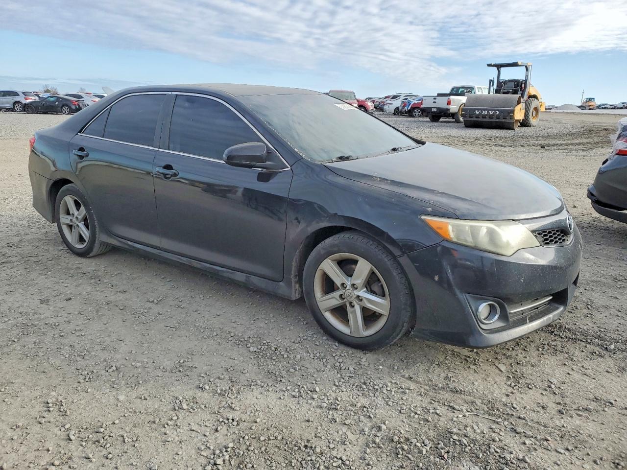 2013 TOYOTA CAMRY