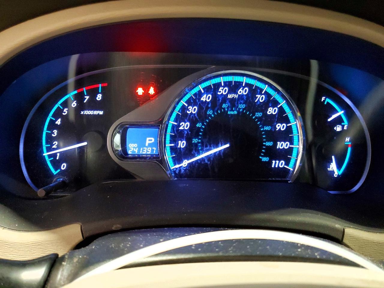 2012 TOYOTA SIENNA