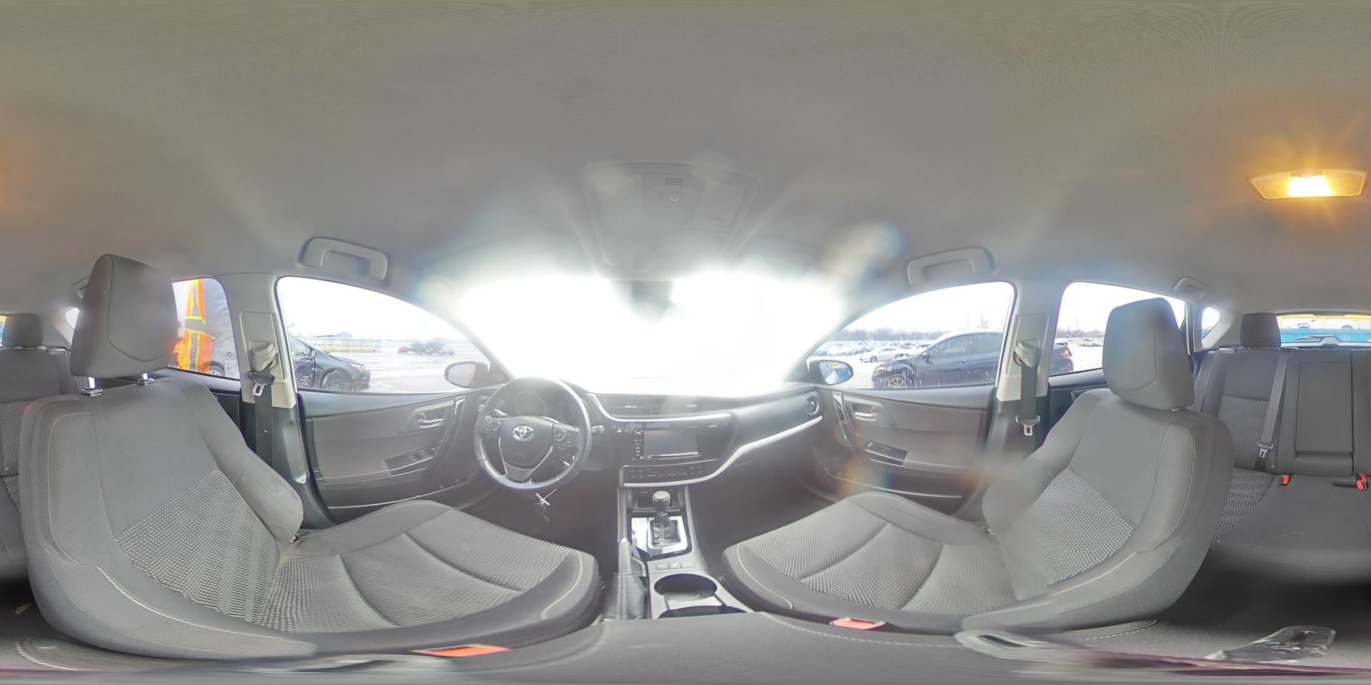2018 TOYOTA COROLLA