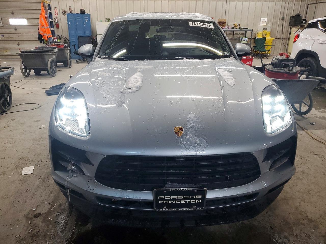 2021 PORSCHE Macan