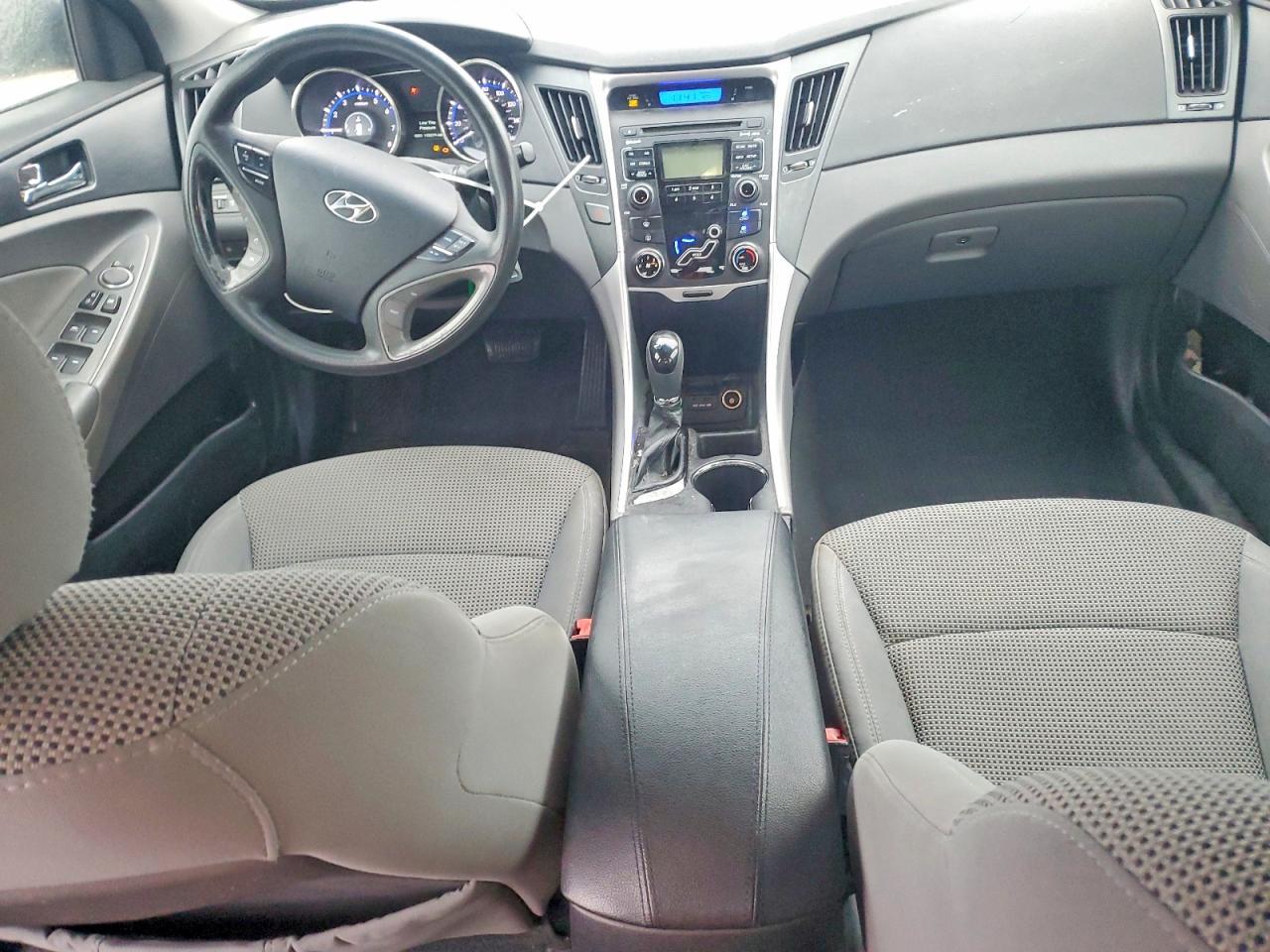 2011 HYUNDAI SONATA