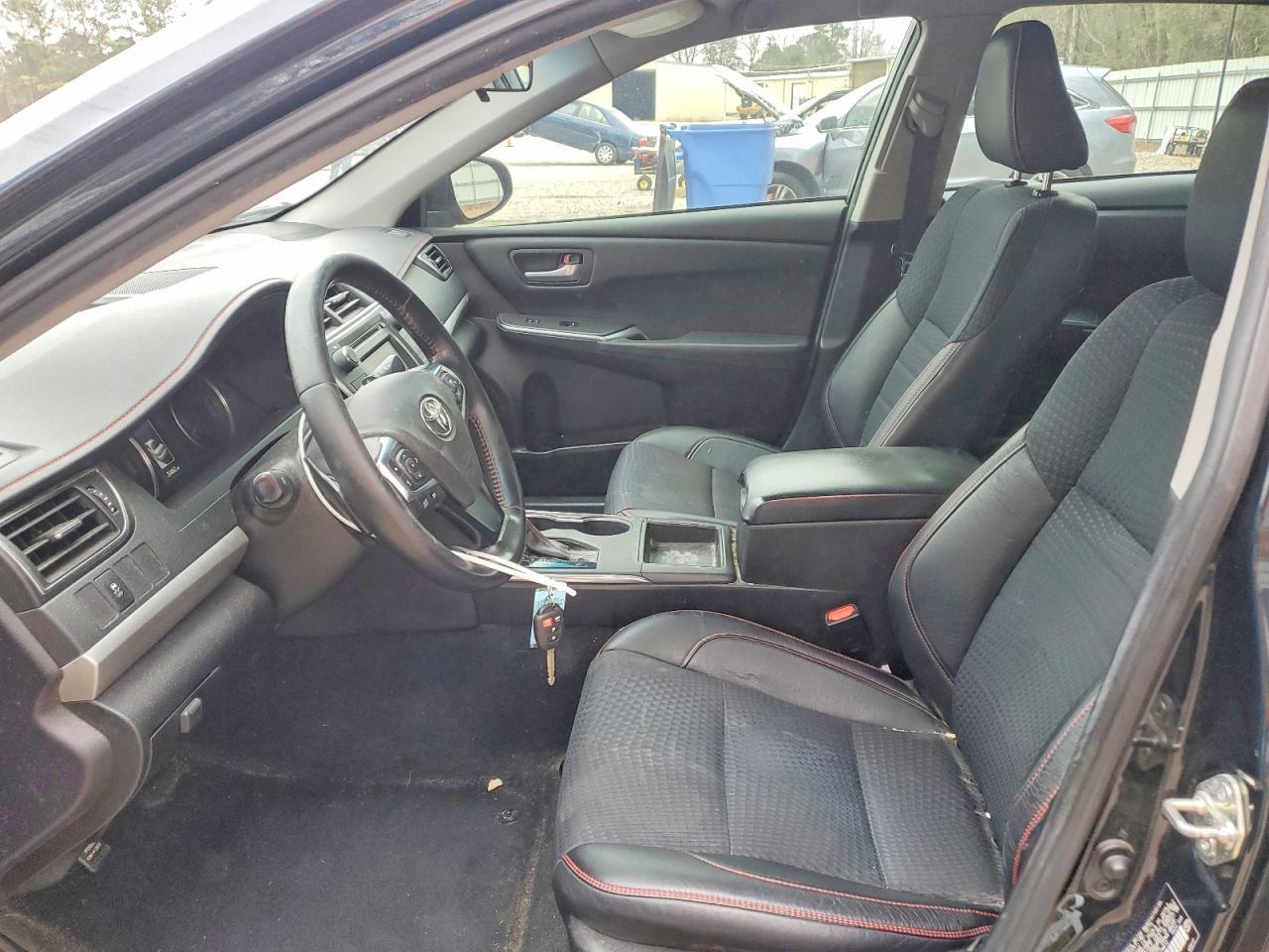 2015 TOYOTA CAMRY