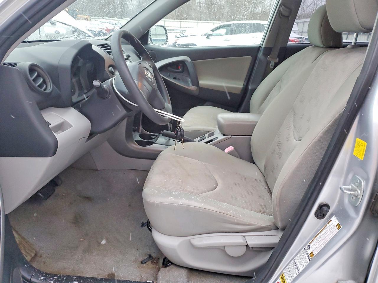2011 TOYOTA RAV4