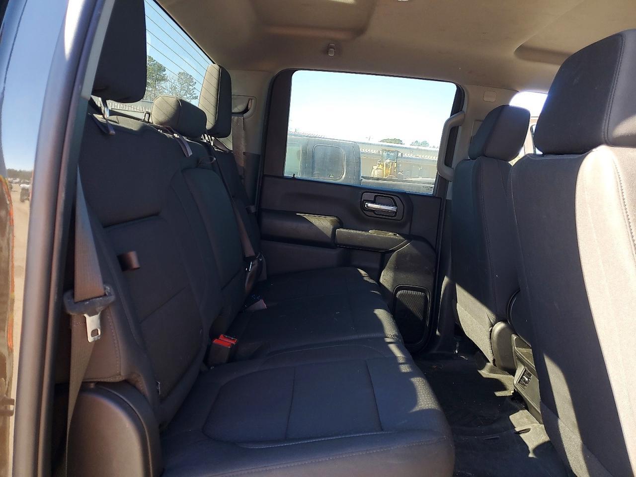 2023 CHEVROLET Silverado
