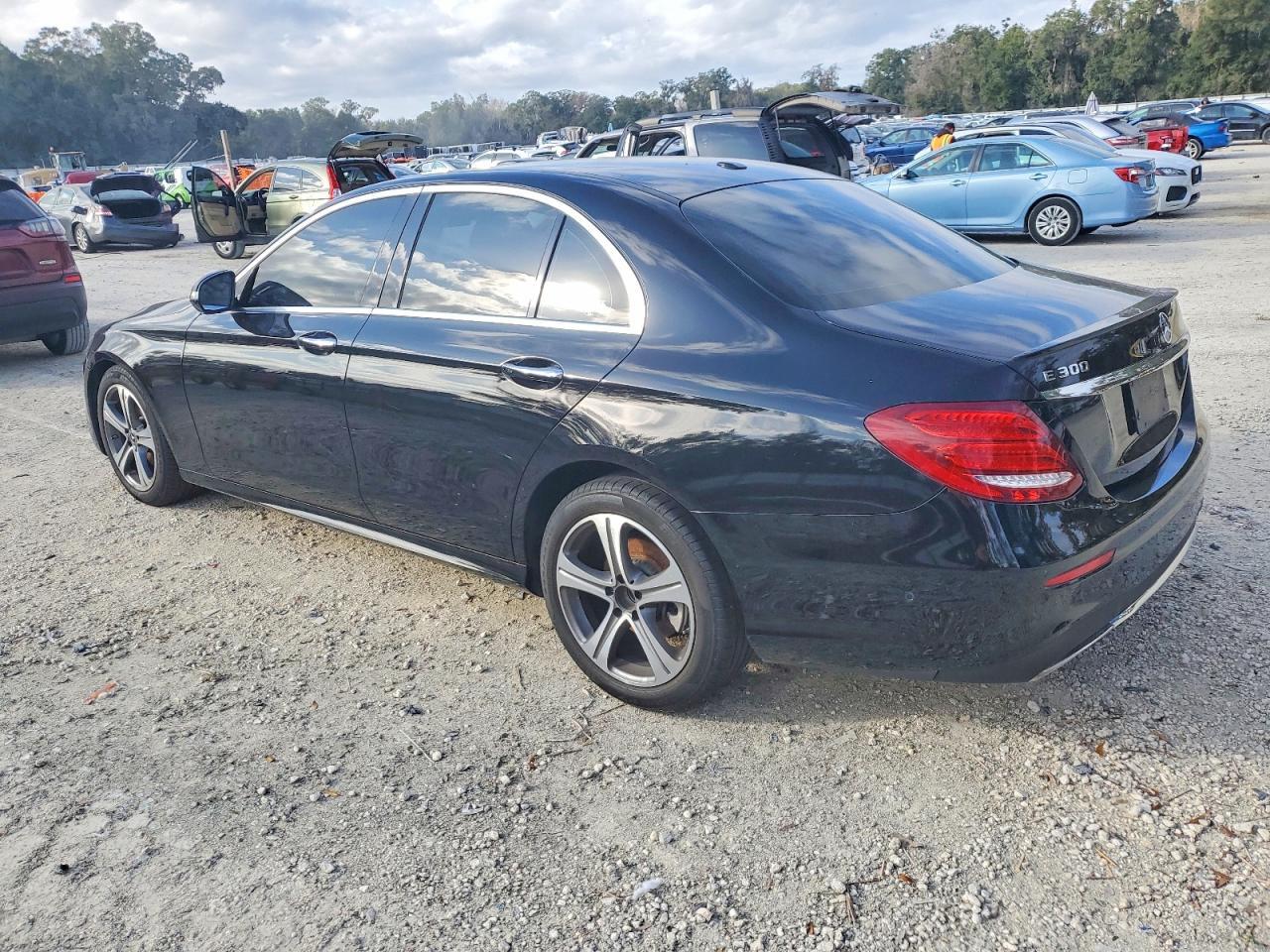 2018 MERCEDES-BENZ E-Class