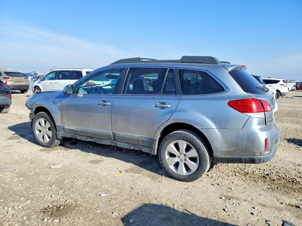 2010 SUBARU Outback