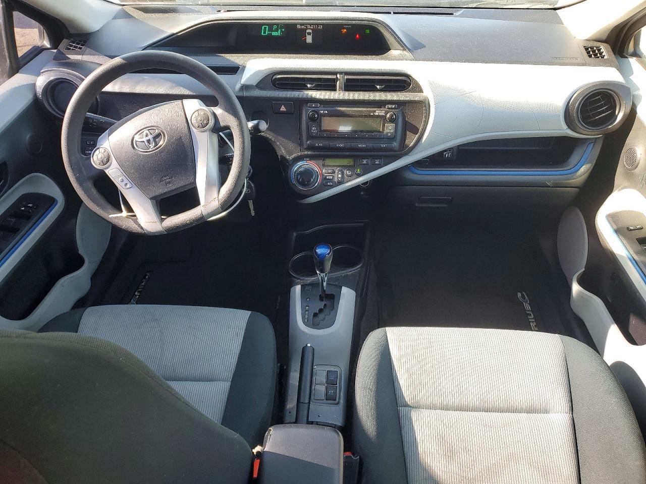 2012 TOYOTA Prius c