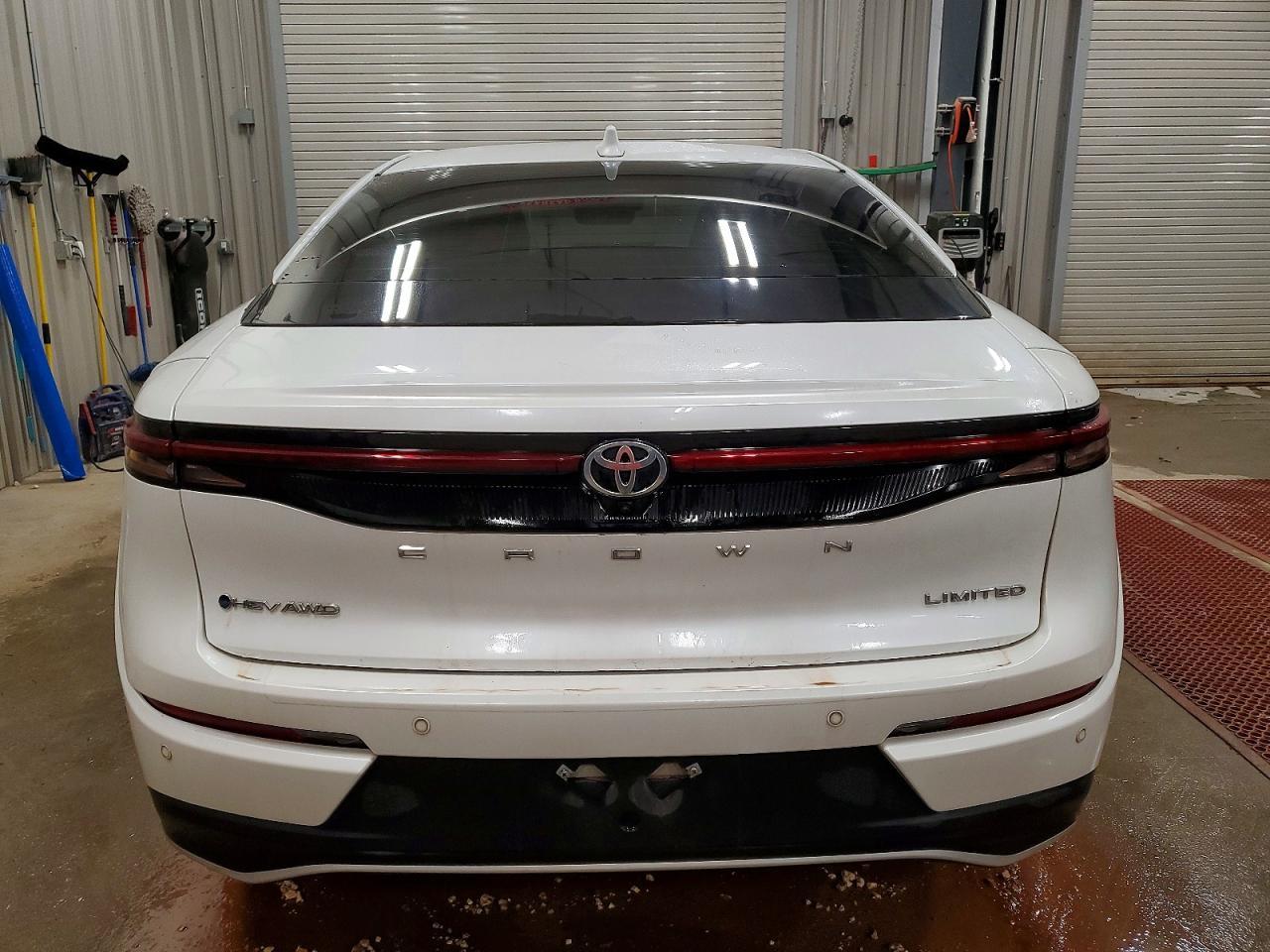 2024 TOYOTA Crown