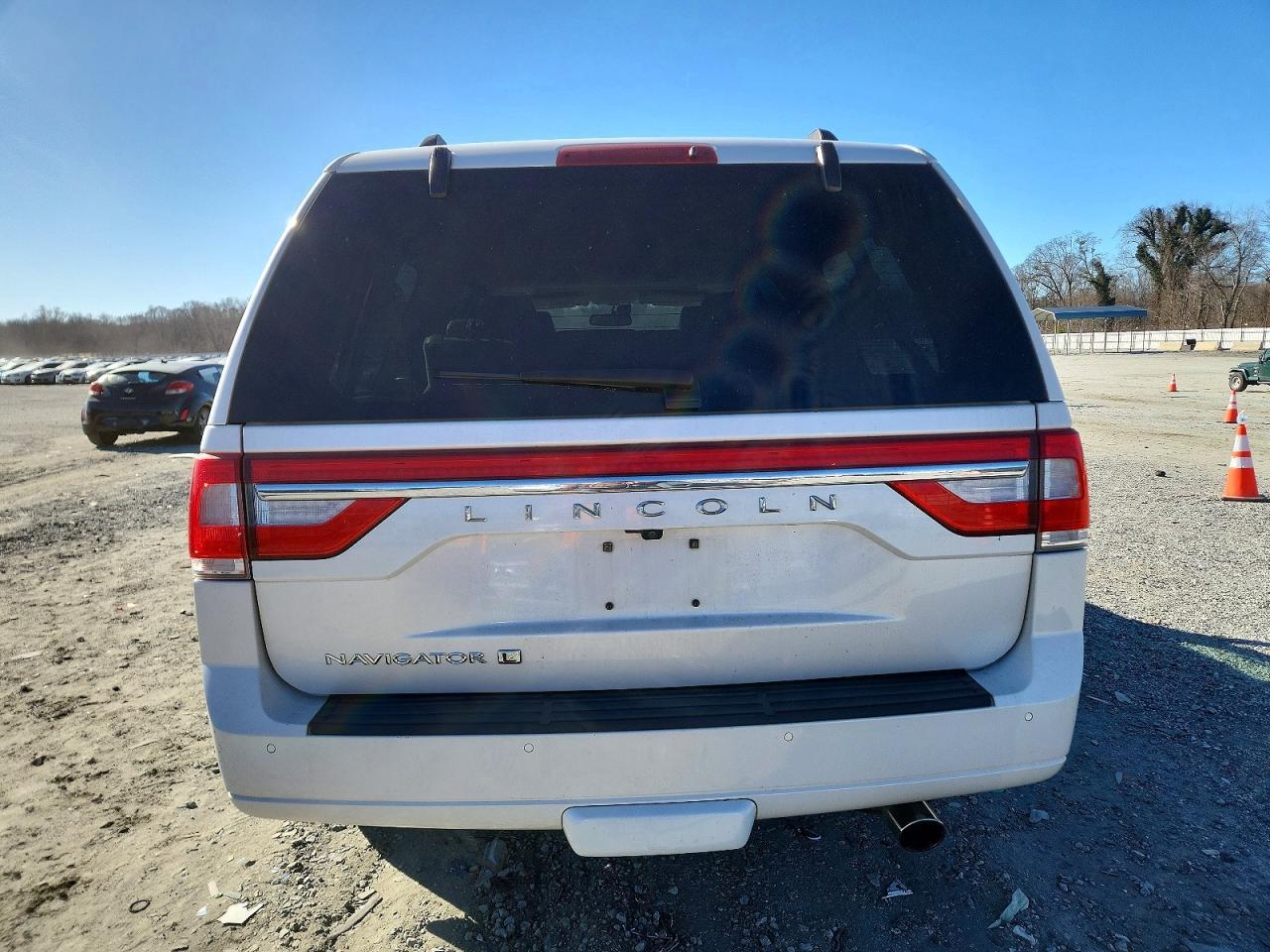 2017 LINCOLN Navigator