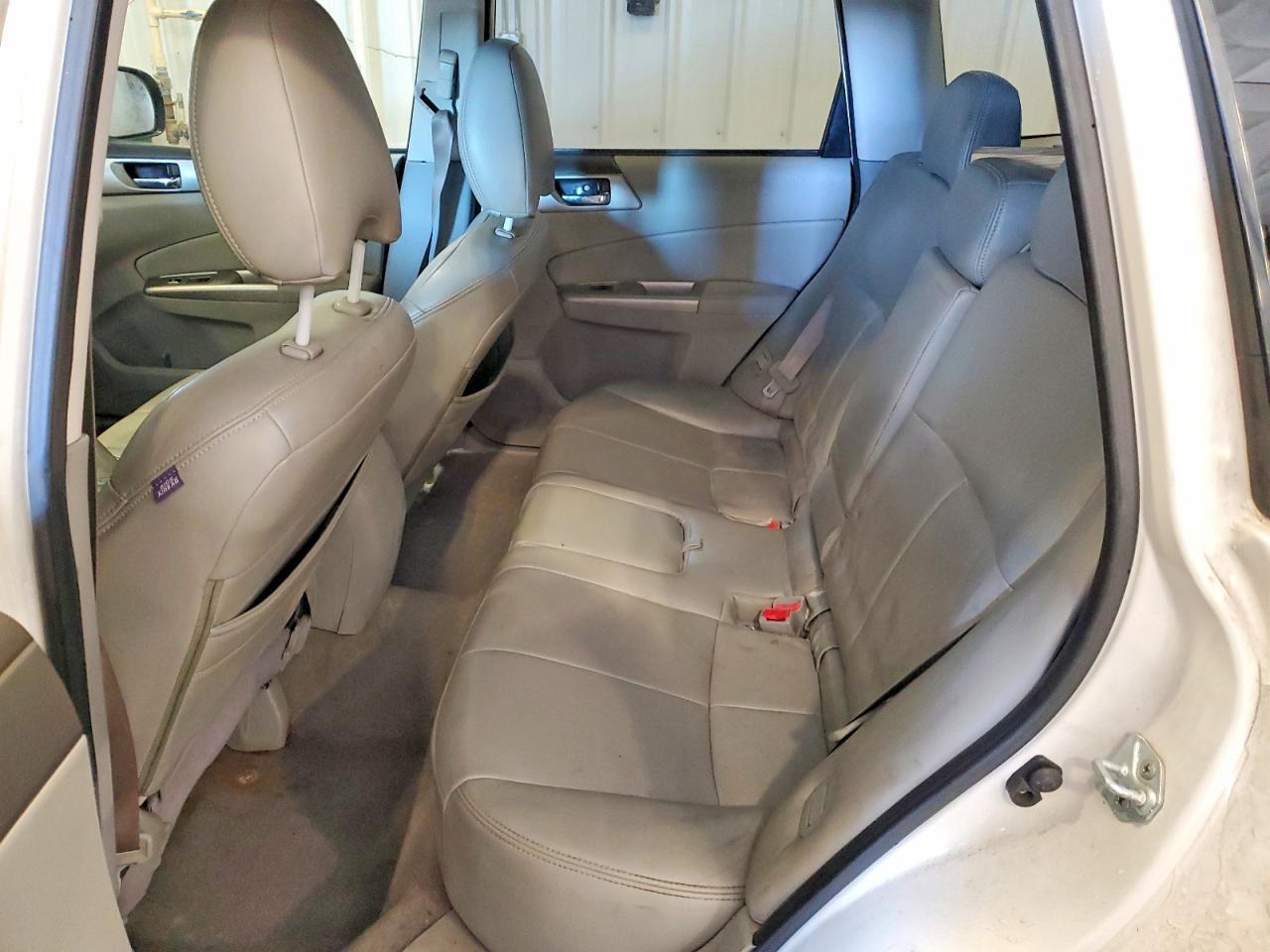 2010 SUBARU FORESTER