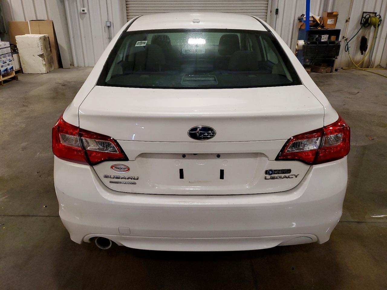 2015 SUBARU Legacy